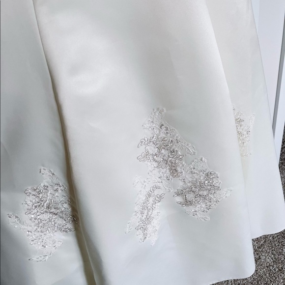 JESSICA MCCLINTOCK Wedding Dress - Picture 6 of 9